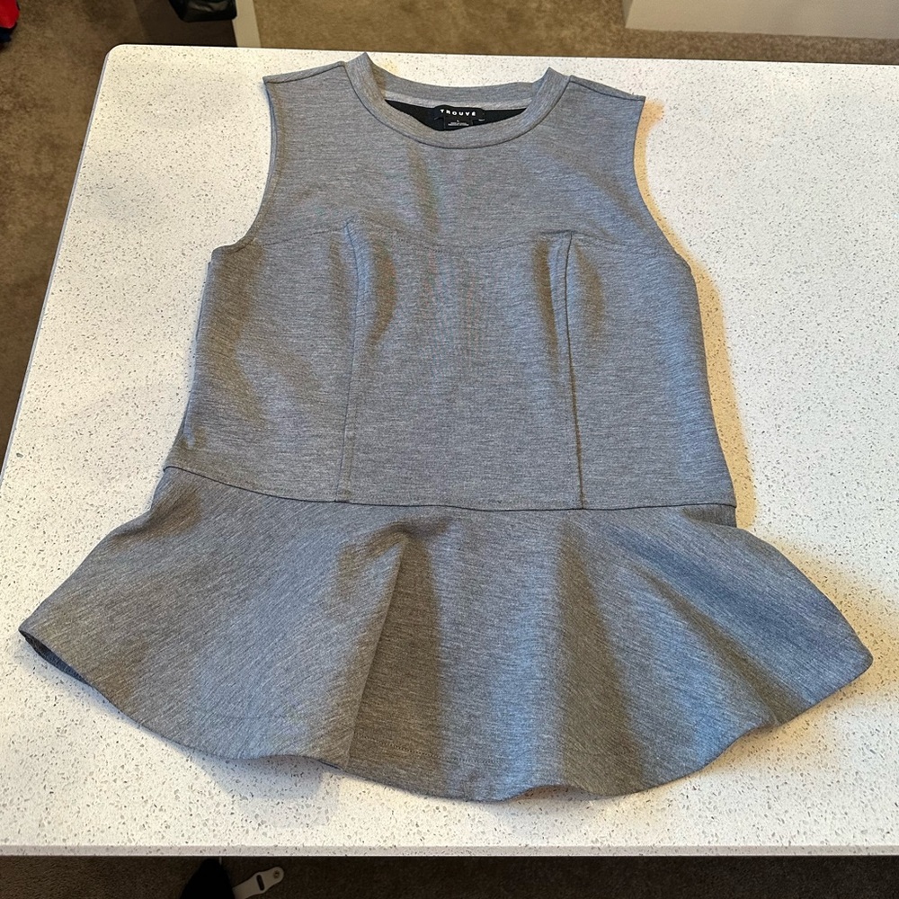 Grey Peplum Top Trouvé L